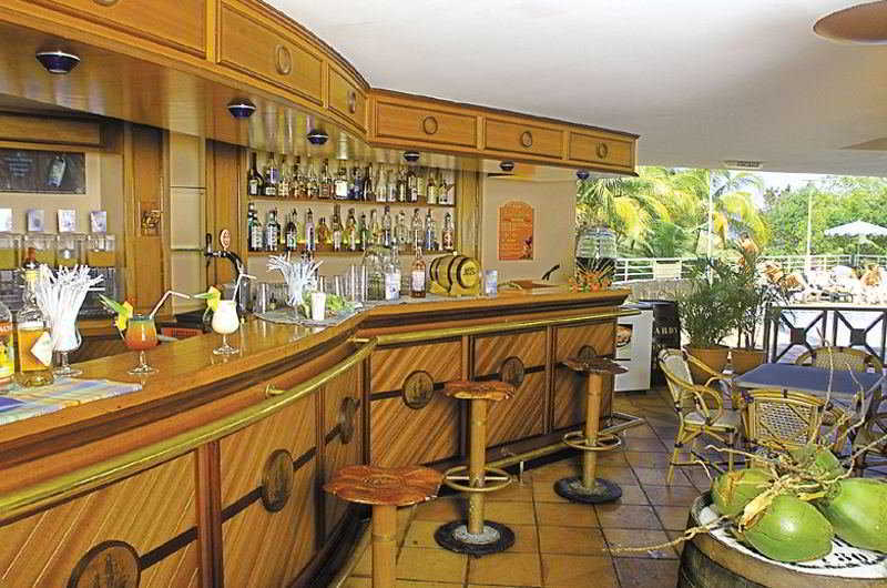 Karibea Residence La Goelette Tartane Restaurant photo